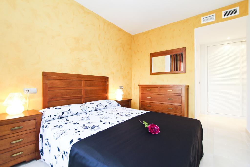 J Tramuntana Planet Costa Dorada Apartment Salou Room photo